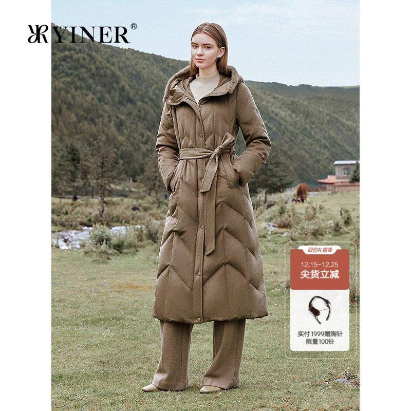 YINER音儿2025冬季新款法式优雅羊毛蚕丝混纺水貂毛领长款羽