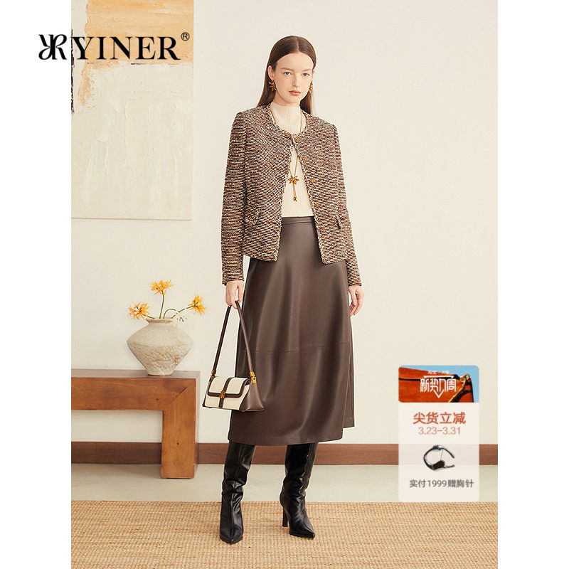 YINER音儿专选2025冬季新款法式优雅小香风粗花呢金葱闪丝短