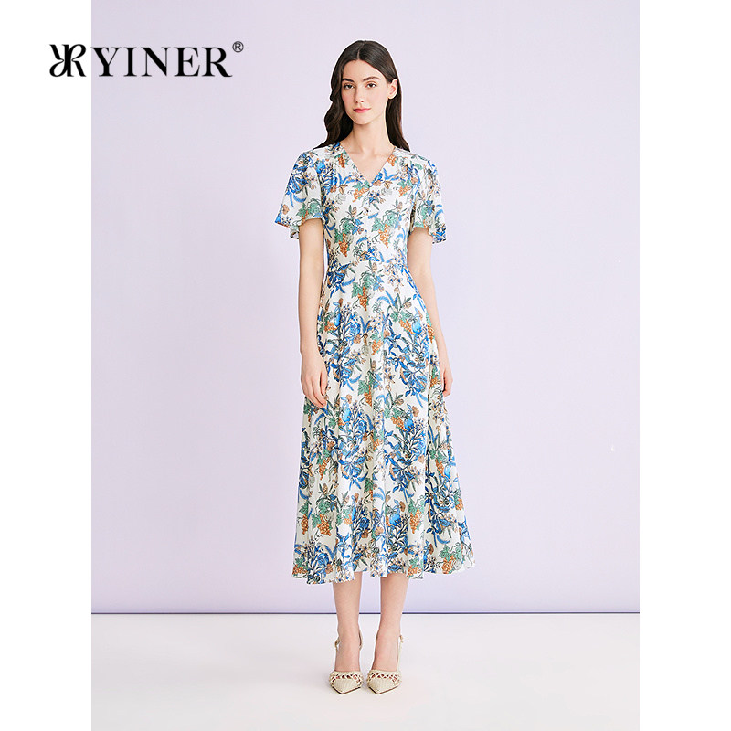 YINER音儿专选2026夏季新款时尚优雅V领艺术印花度假风收腰连衣裙