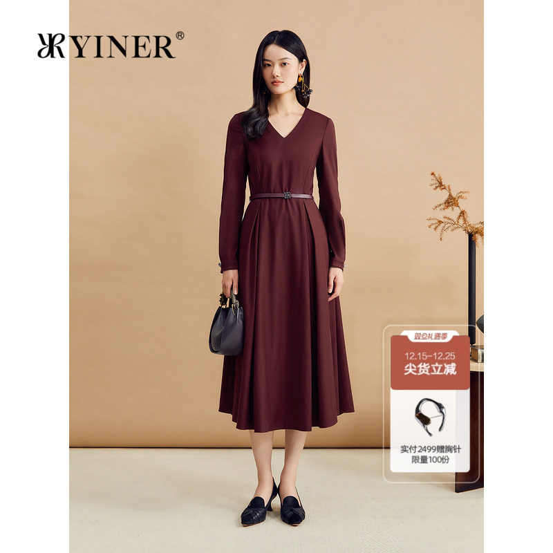 YINER音儿女装冬季法式微醺感安可拉红V领丝光羊毛收腰连衣裙