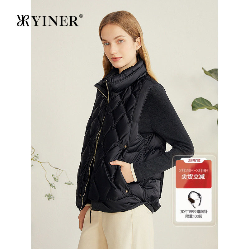 YINER音儿专选2025秋季新款柔润缎面菱格纹风琴褶门襟羽绒马甲
