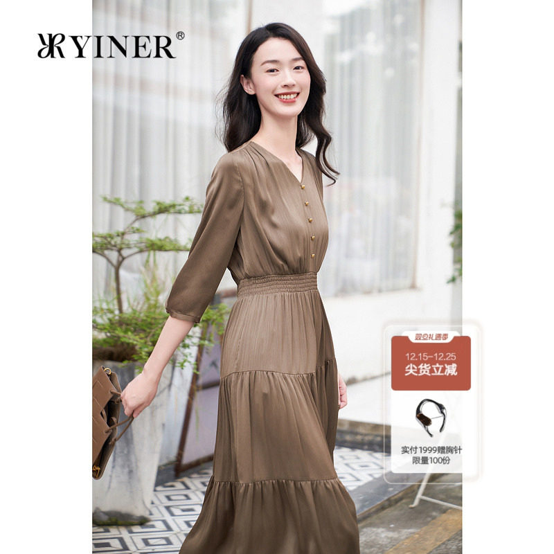 YINER音儿专选秋季法式V领收腰艺术皱褶蛋糕裙连衣裙
