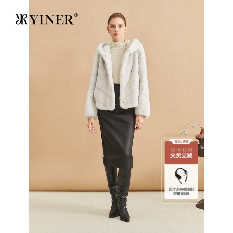 YINER音儿冬季奢感水貂毛皮短款正肩连帽蓬松真皮皮草