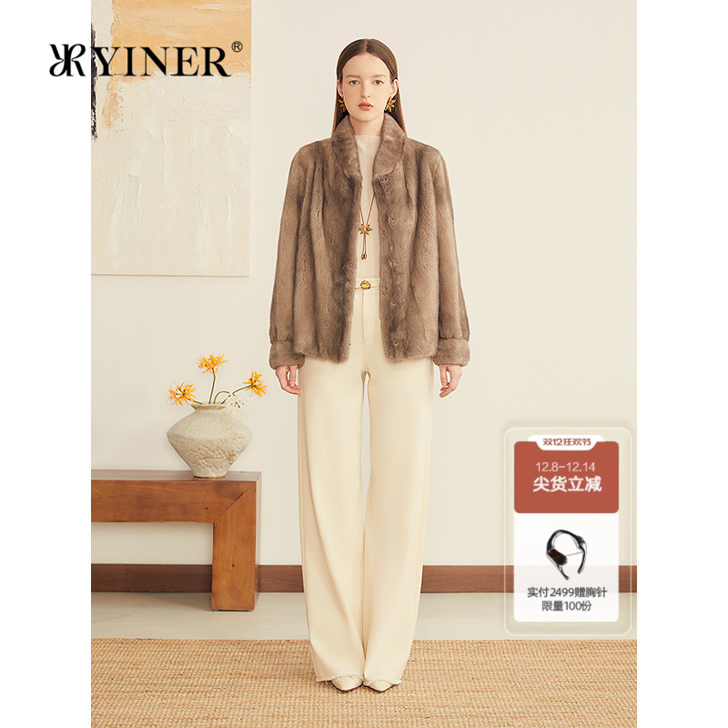 YINER音儿专选2025秋季新款法式进口母貂整貂立领短款皮草外套