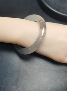 水沫玉高冰手镯59圈口左右