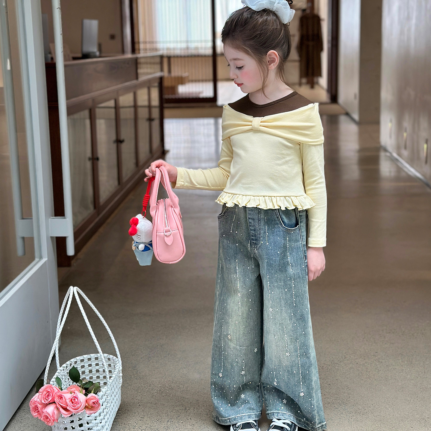 栀了成长记女童装韩版烫钻宽松牛仔裤2026春季儿童时尚百搭直筒裤