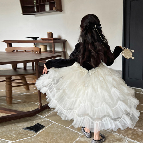 栀了成长记女童丝绒连衣裙