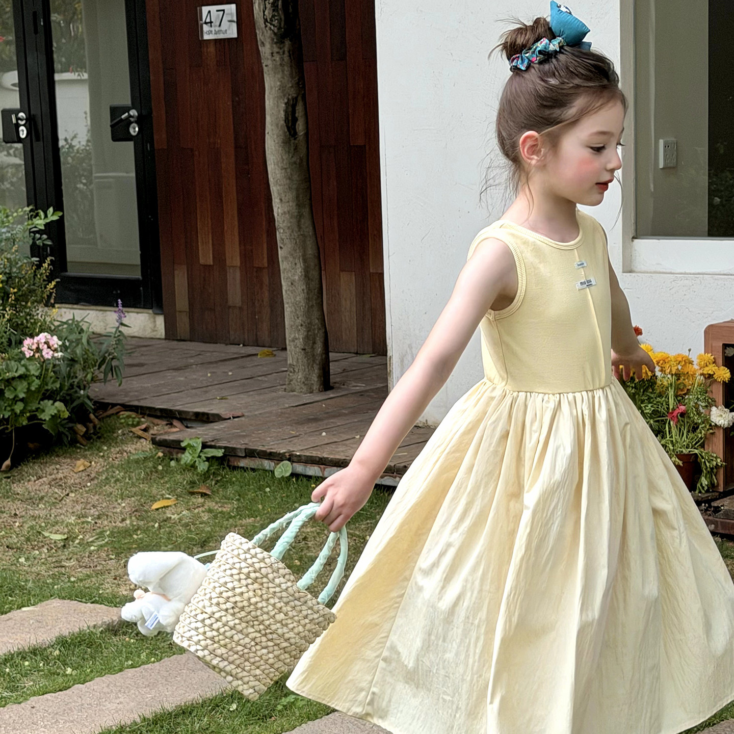 栀了成长记女童装韩版无袖连衣裙2026夏季新款儿童时髦简约背心裙