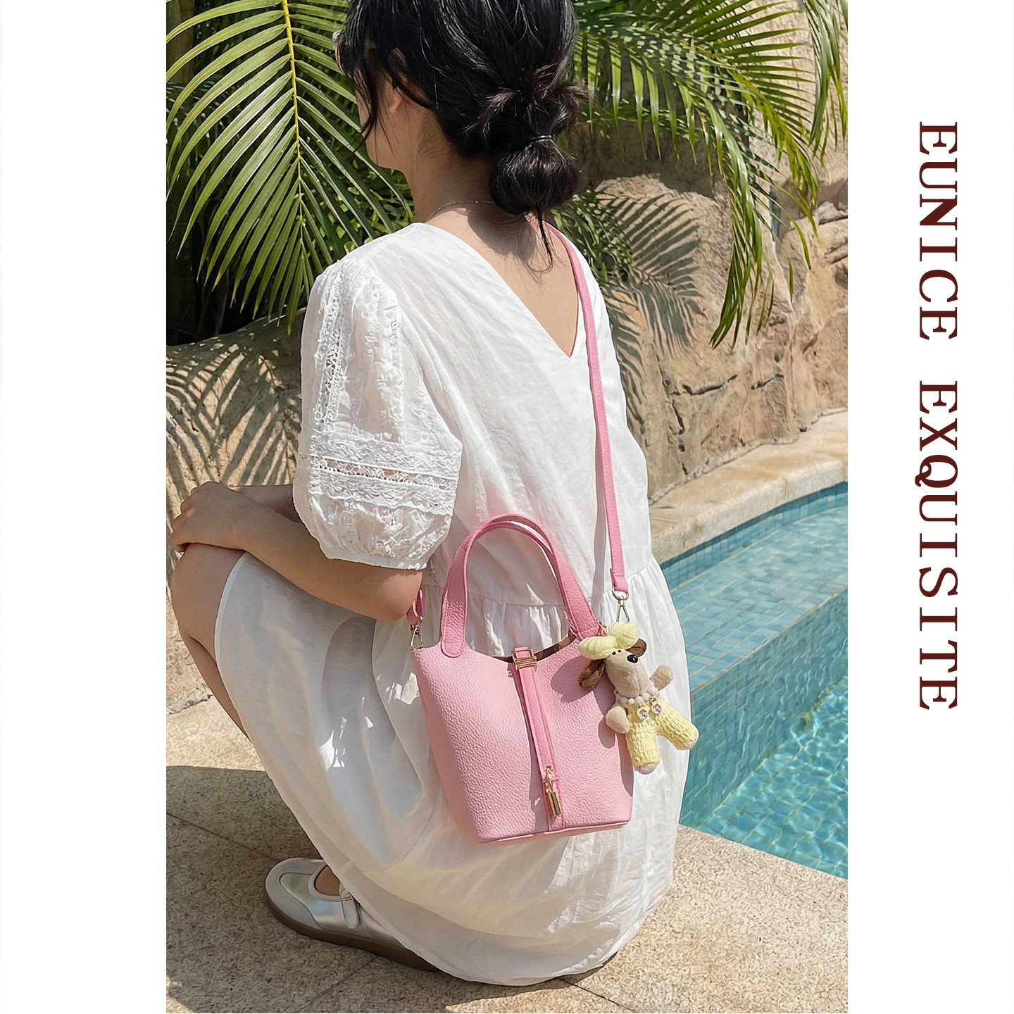 超火精致手提水桶包包女式2026新款轻奢小众时尚高级感单肩斜挎包