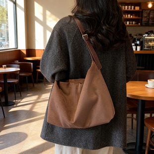 EUNICE 大容量松弛感手提单肩腋下包 EXQUISITE麂皮绒托特包包女款