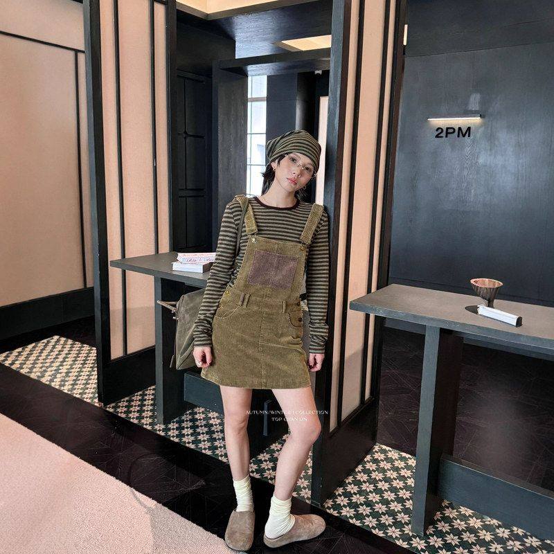 初禾 2025秋季复古美拉德灯芯绒休闲背带裙小个子女简约显瘦短裙