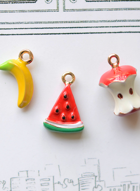 HJ23 香蕉西瓜苹果核金色滴油 高品质精致小挂件吊坠饰品配件 1个