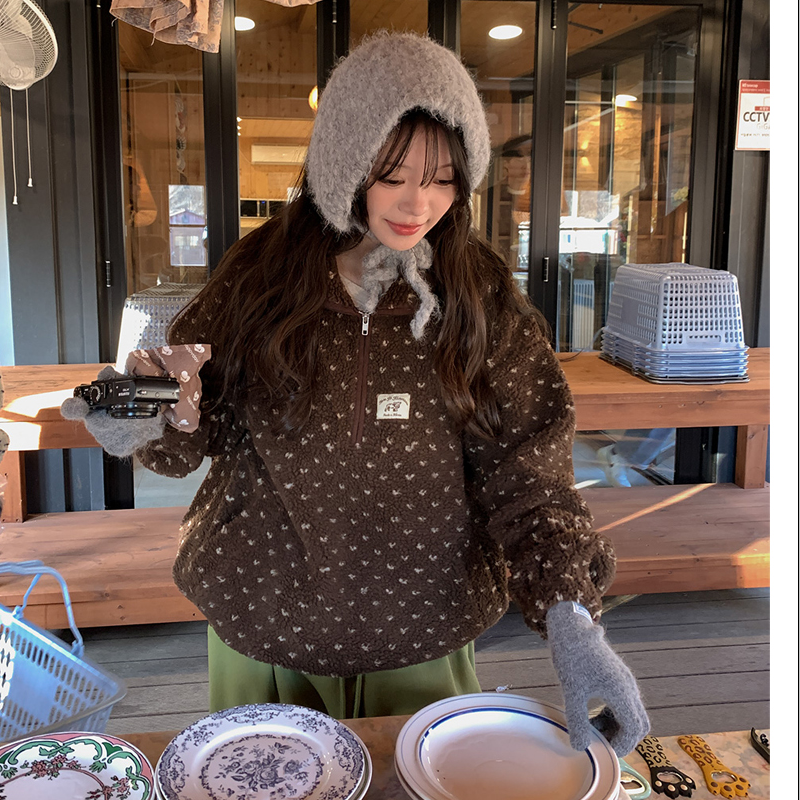 韩国代购大码女装2025靓丽冬装新款娃娃领拉链半开襟羊羔绒卫衣特