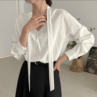 韩国代购大码女装2026靓丽冬装新款V领蝴蝶结时尚淑女套头衬衫特