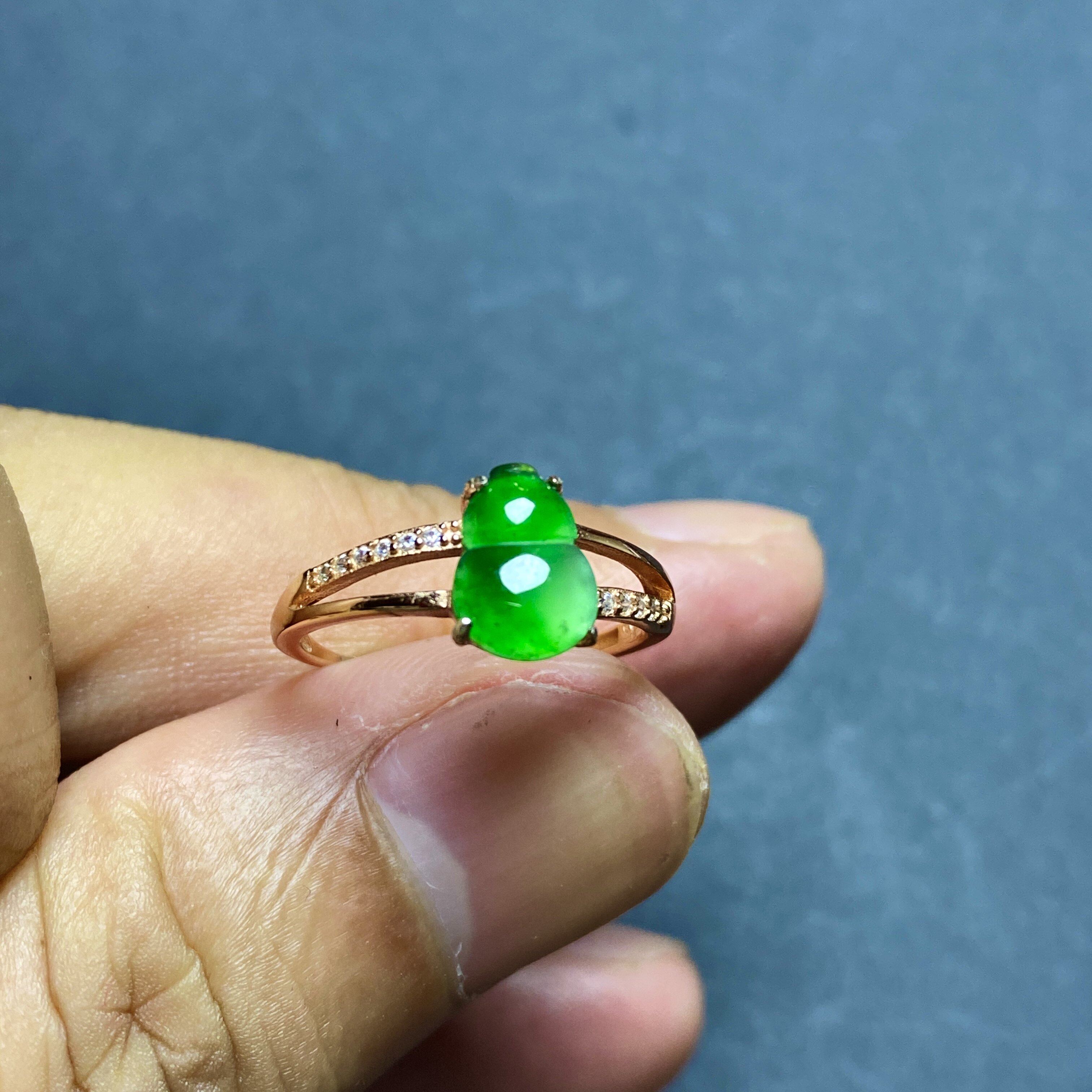 天然A货翡翠-S925银镶嵌满绿玉石帝王绿葫芦戒指高品质礼物开口戒