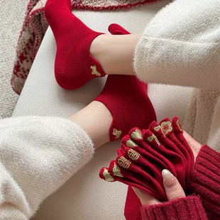 马年暗红色无骨袜女本命年红色喜庆新年纯棉船袜后跟刺绣提耳短袜