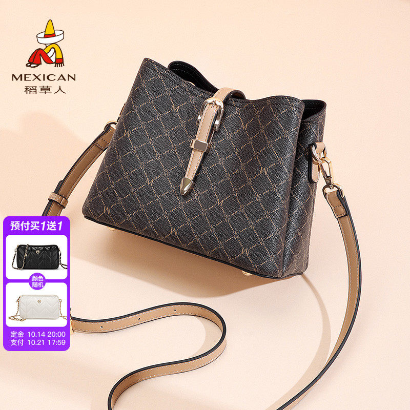 稻草人包包女秋季时尚百搭单肩包中年百搭妈妈包通勤斜挎包水桶包