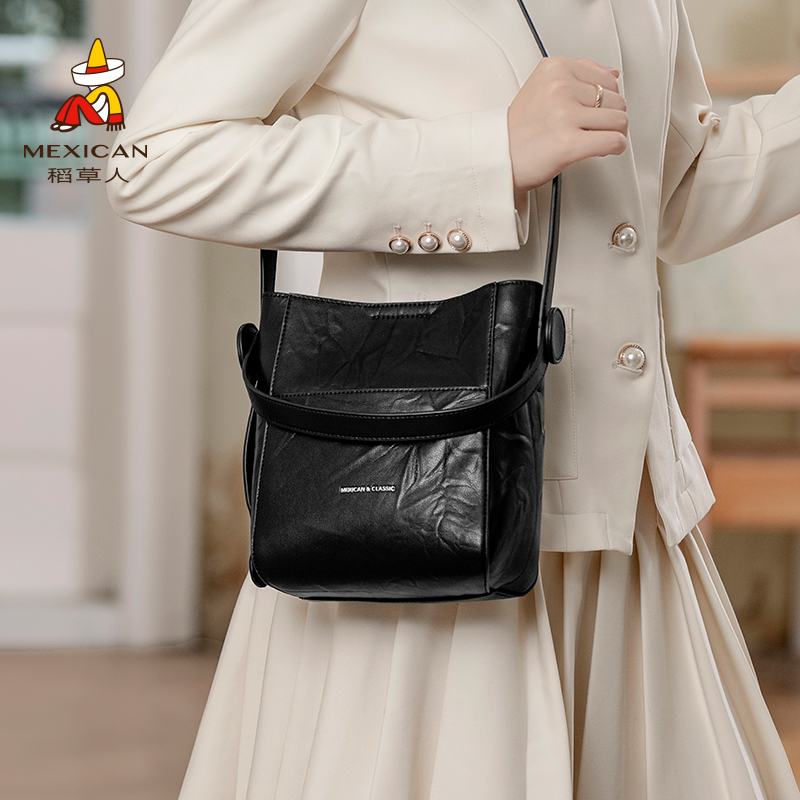 稻草人简约时尚手提大容量水桶包