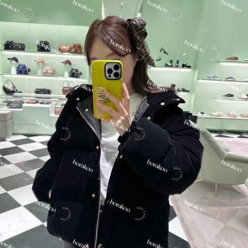 【BORAKOO】黑色丝绒连帽短款羽绒服（220g）