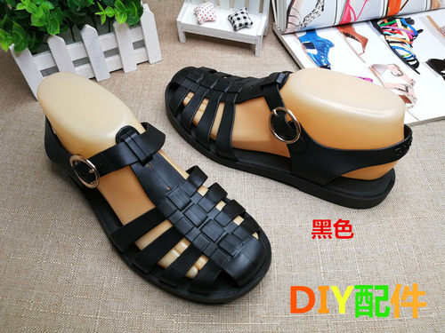 夏季新款塑胶复古风搭扣包邮凉鞋