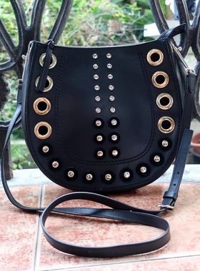 内外全皮纽约西尔锐黑色头层牛皮重工镂空柳钉款马鞍包原1450元