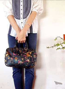 意大利趣味设计PG马戏团黑色防水印花PVC拼接牛皮中号波士顿包