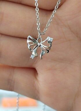 年潮流新款镂空项链百搭蝴蝶嘻哈配饰吊坠锆石蝴蝶土酷2023设计感