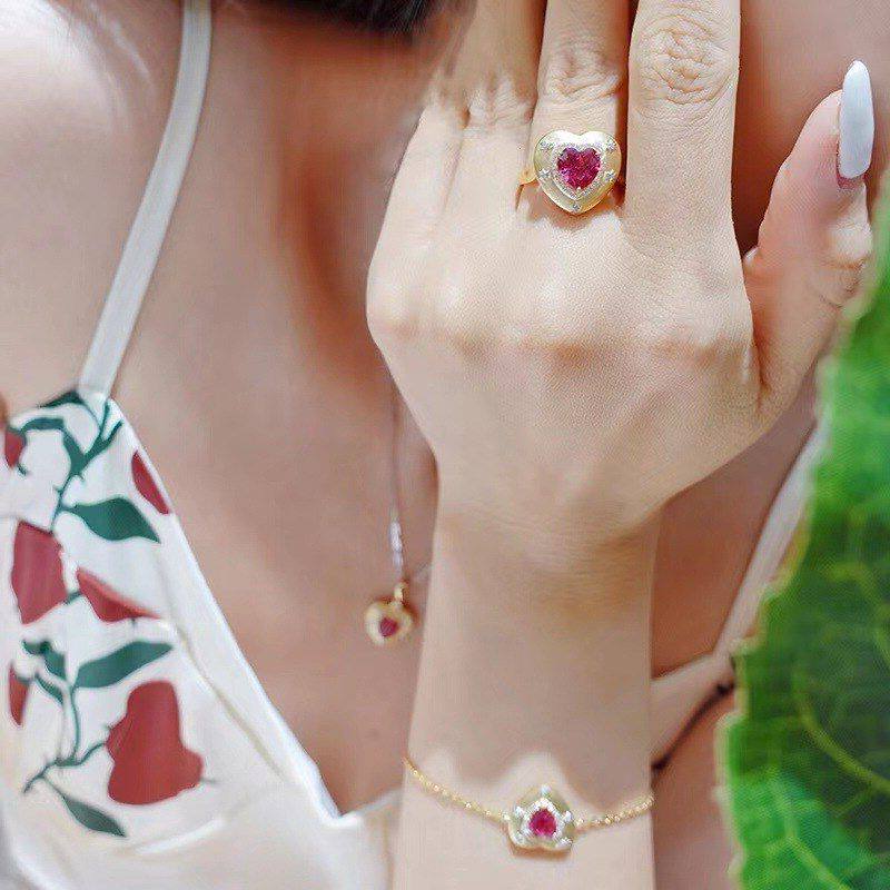 欧美布拉项链仿织纹套装心形意大利女卢比来跨境红宝石雕金提戒指