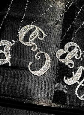 方抖音英文字母闪新品你的名字