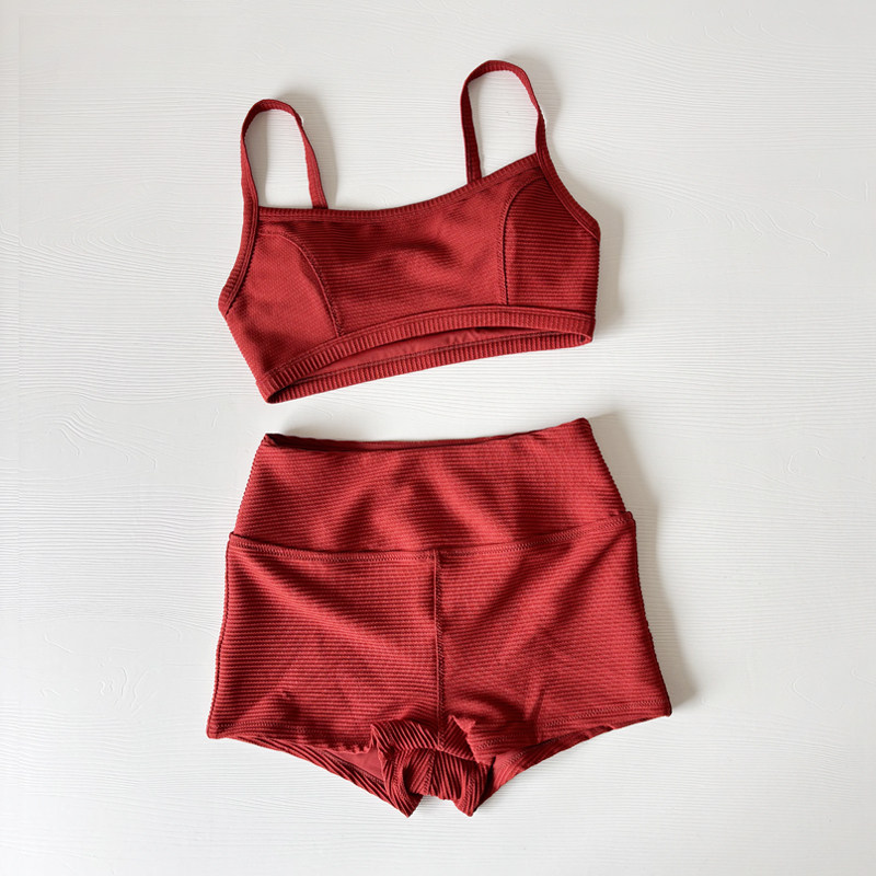 澳洲平角比基尼泳衣女保守冲浪潜水休闲运动红横纹花有垫小胸聚拢,运动/瑜伽/健身/球迷用品,比基尼,淘宝优惠券,粉丝福利购,淘宝优惠卷