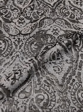 针织面料 春夏开衫T恤 黑色薄针织底烟灰色图腾花瓣色织提花布料