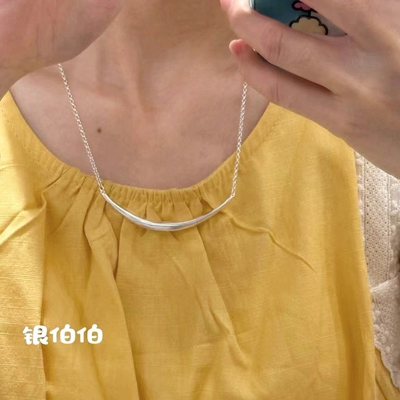 韩国925银雾面实心微笑项链女小众设计高级轻奢锁骨链送女友礼物