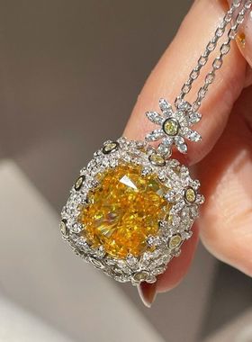 鑫葆康珠宝XBK小红书网红款925银镀金豪镶俏皮元素雏菊花朵项链