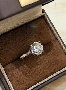 轻奢S925纯银 在逃公主3克拉钻戒戒指蝴蝶结满钻丝带设计感