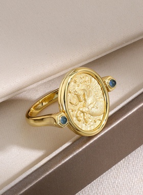 S925纯银镀金复古飞马戒指女款轻奢宫廷风雕花指环蓝宝石点缀小众