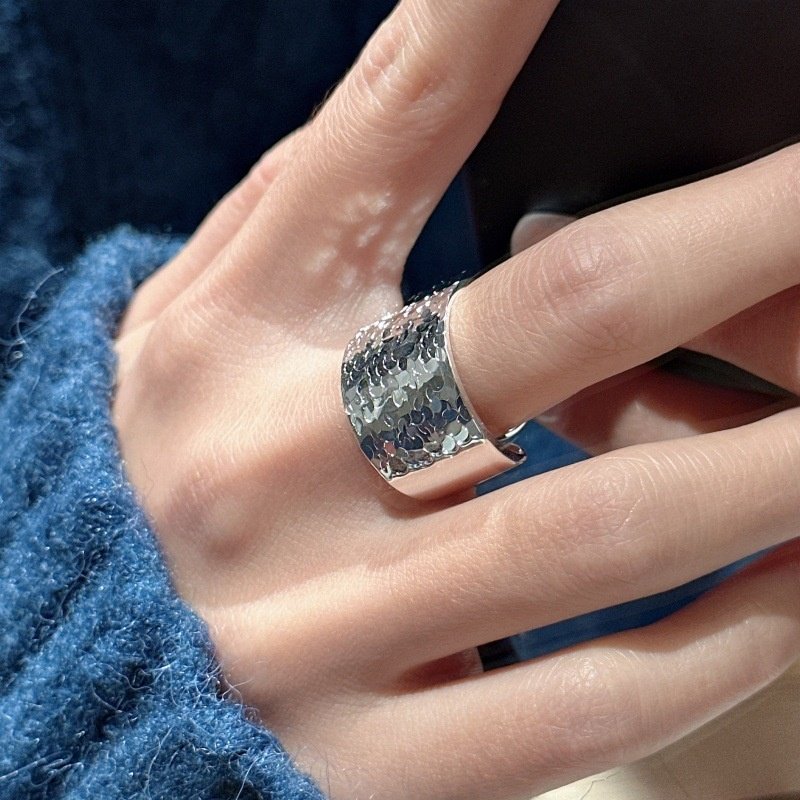 轻奢S925纯银韩版小众设计感碎冰冰简约宽面时髦通勤款指环银饰