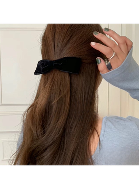 韩女简约质感黑色丝绒蝴蝶结顶夹 夹子头饰 发夹女2025新款后脑勺