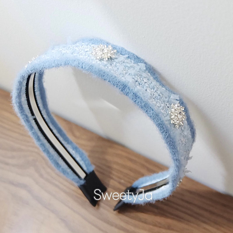雪落下的声音~毛绒绒温柔雪花水钻针织发箍女款高级感洋气时尚