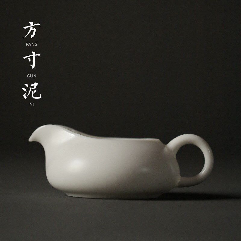 拍前询价德化羊脂玉高档白瓷v公道杯  中国白玉瓷大小号分茶器议