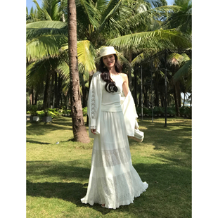 MULVAN 设计感蕾丝拼接白色半身裙女莱赛尔度假风长裙 摇曳生姿