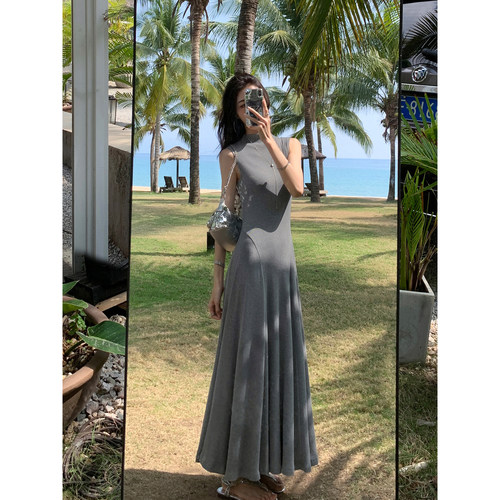 MULVAN 超模女神裙 高级半高领垂感修身无袖背心裙女气质连衣裙