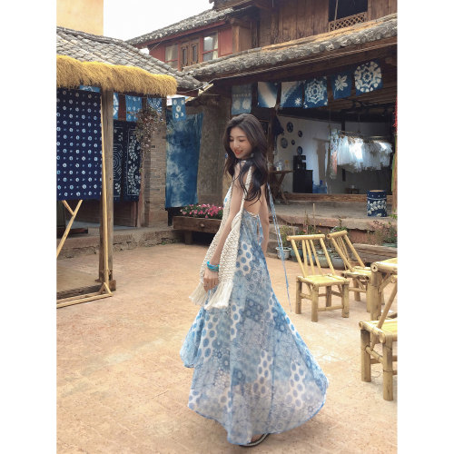 MULVAN 【现货7折】海德花园 度假风挂脖吊带长裙女夏季V领连衣裙