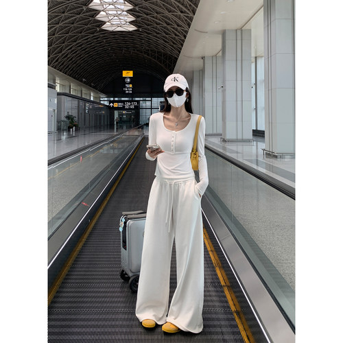 MULVAN 运动系列|大U领修身针织T恤女修身短上衣套装+休闲阔腿裤