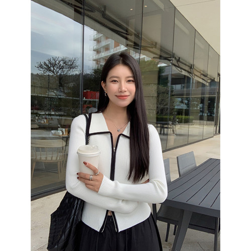 翻领撞色拉链毛衣上衣