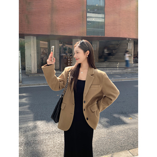 外套女秋冬新款 复古毛呢西装 气质羊毛呢子西服 现货5折 MULVAN