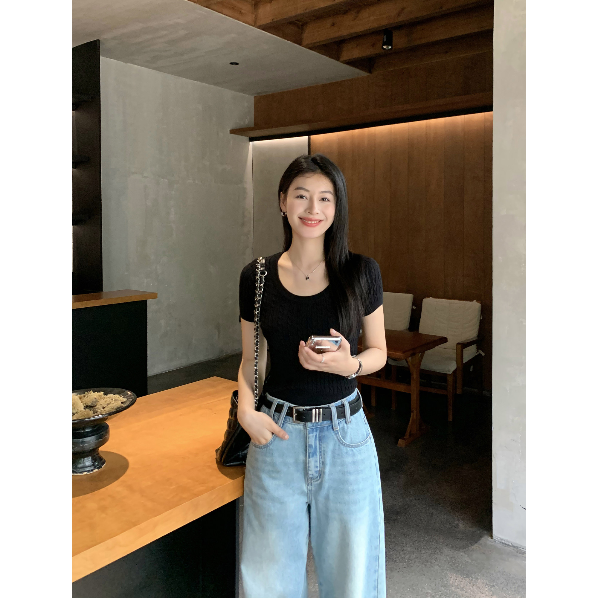 MULVAN 【现货6.5折】麻花大U领短袖针织衫女薄款修身显瘦百搭t恤