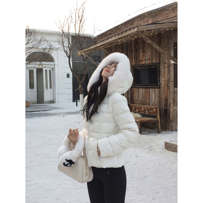 俏皮收腰可拆毛领羽绒服