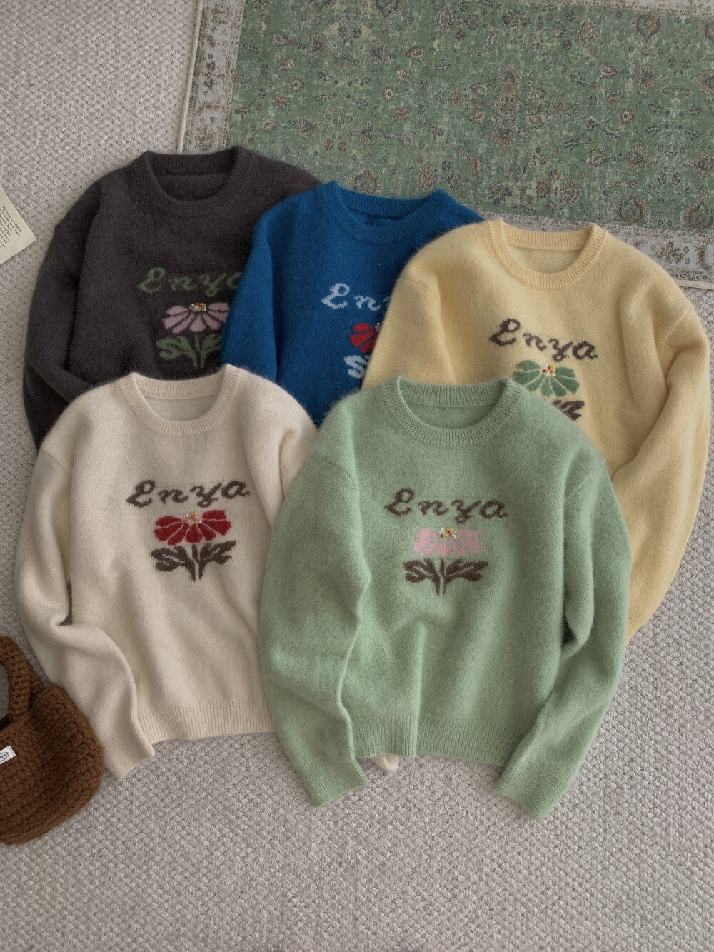 韩范羊毛衫MUUTIS牧缇】甜美温柔小花亮片字母蜜熊毛衣女20%羊毛