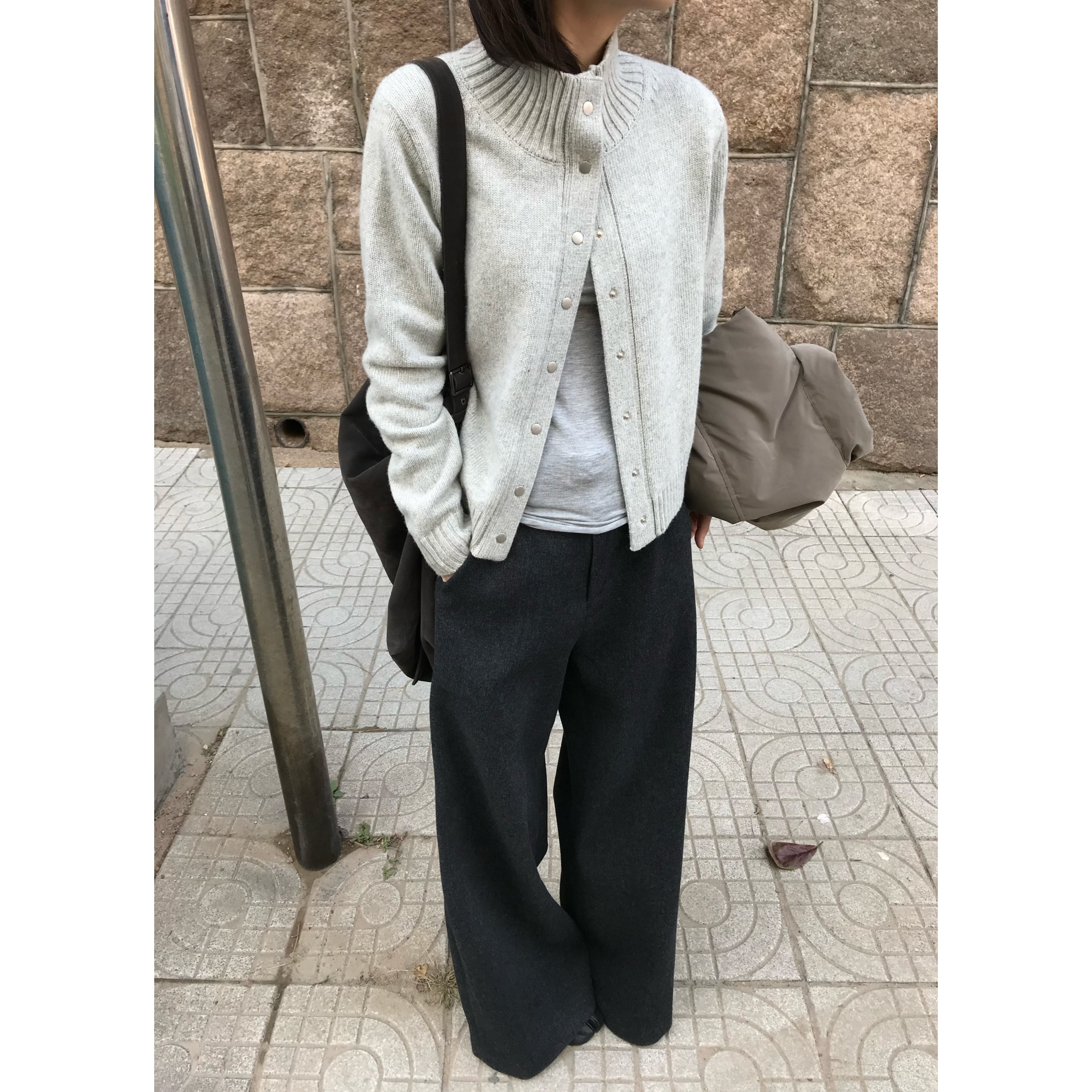 舒适保暖羊毛高领开衫外套毛衣