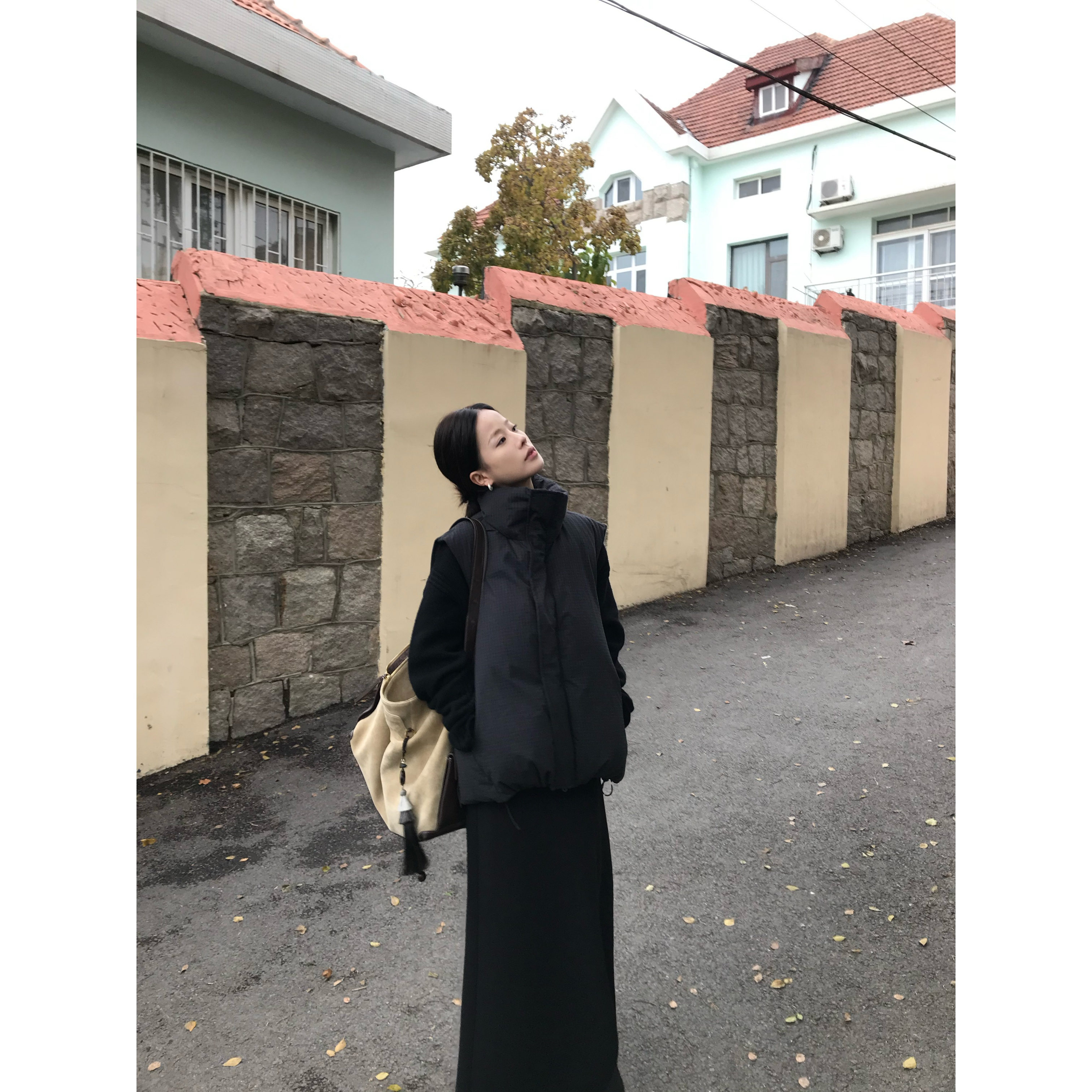 90鸭绒百搭立领羽绒服马甲外套